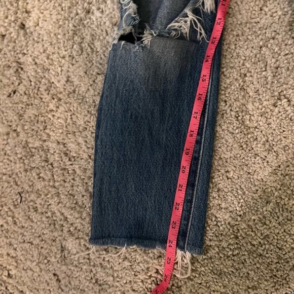 Levis White Oak Cone Denim 501 Short Distressed Denim Button Fly Jeans Size 26 - Picture 8 of 9